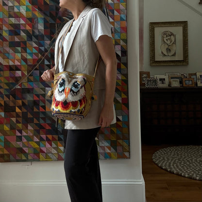 Authentic Single Thread Owl Design, Fine Metallic One-Thread Weave, Gold accents