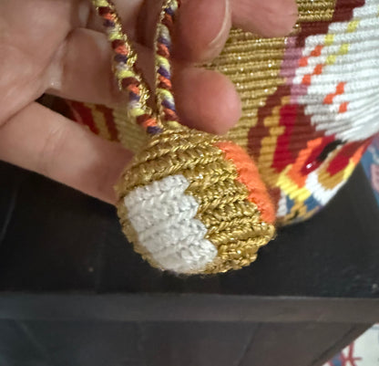 Authentic Single Thread Owl Design, Fine Metallic One-Thread Weave, Gold accents