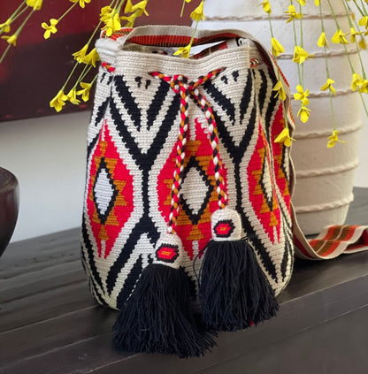 Costa Wayuu Large Handmade Wayuu Mochila-Bag- Crossbody Shoulder Bag - CostaWayuuShop