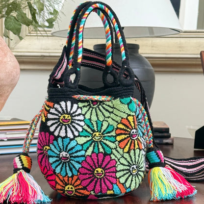 Costa Wayuu Medium Handmade Wayuu Flower Bag – Retro Hippie Style – Double Strap - CostaWayuuShop