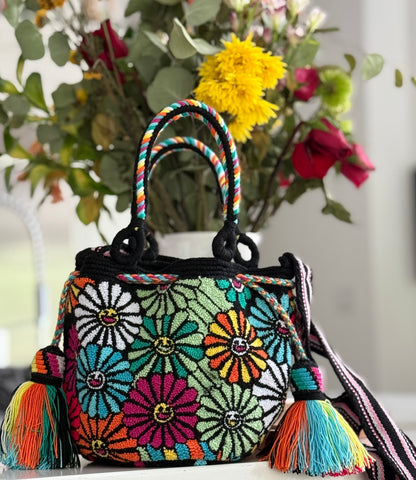 Costa Wayuu Medium Handmade Wayuu Flower Bag – Retro Hippie Style – Double Strap - CostaWayuuShop