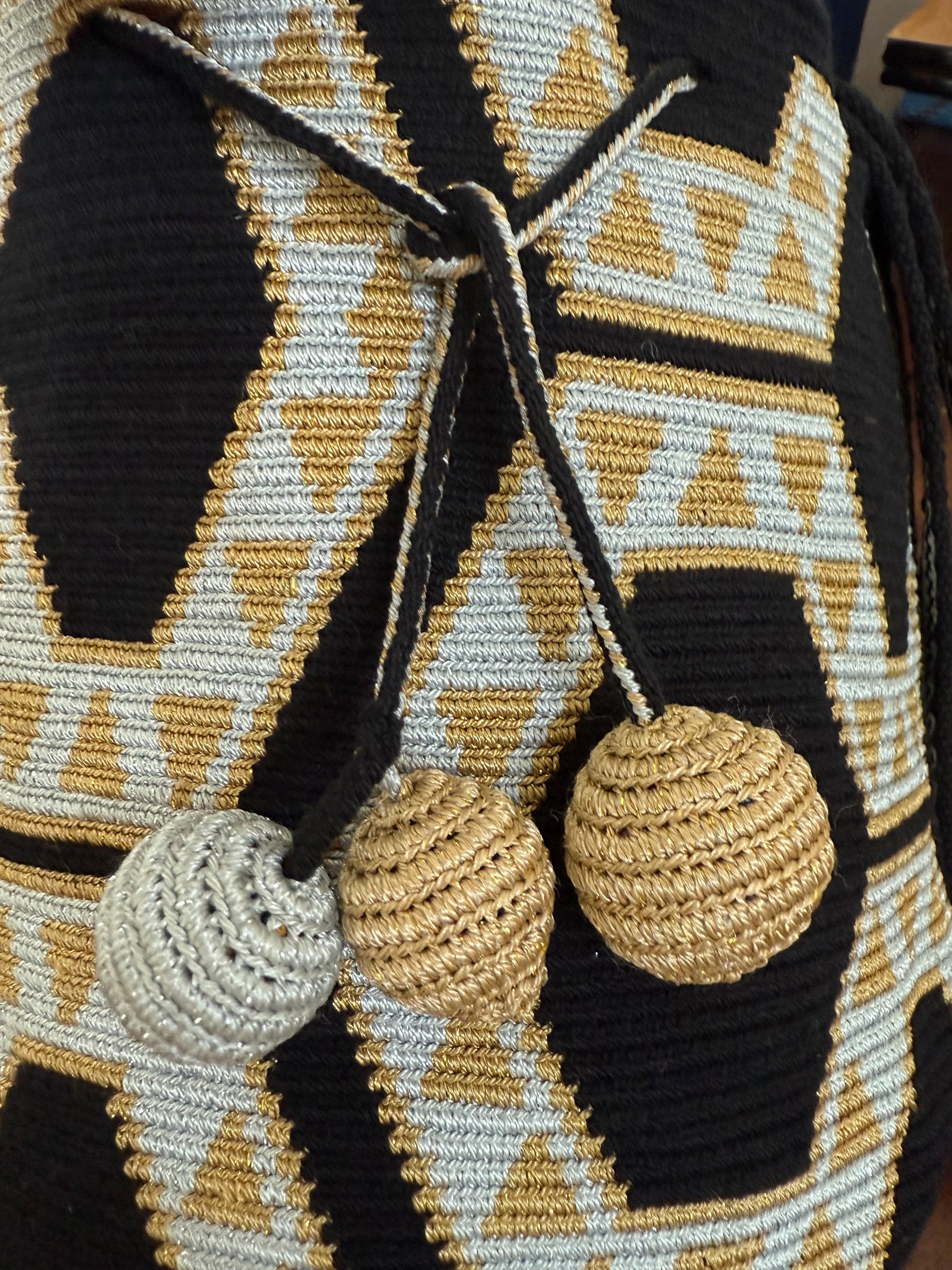 Costa Wayuu -Single Thread Crochet,- Elegant Metallic  Medium Wayuu Bag - CostaWayuuShop