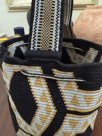 Costa Wayuu -Single Thread Crochet,- Elegant Metallic  Medium Wayuu Bag - CostaWayuuShop