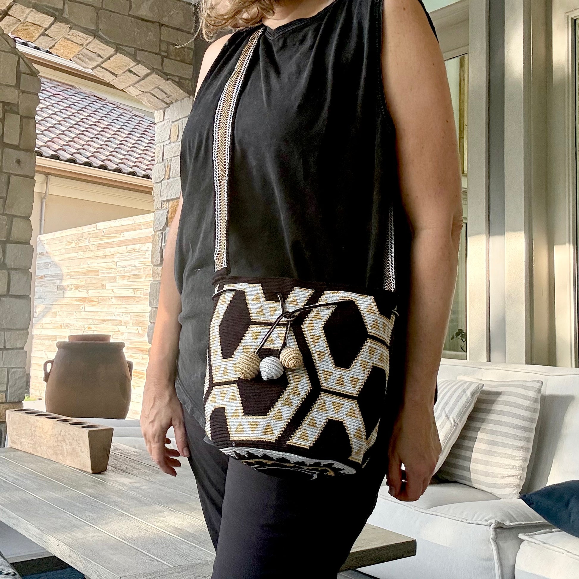 Costa Wayuu -Single Thread Crochet,- Elegant Metallic  Medium Wayuu Bag - CostaWayuuShop