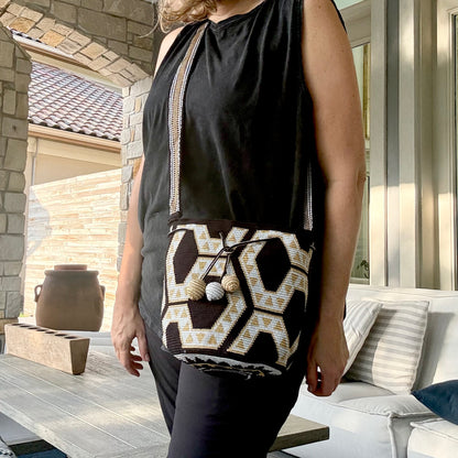 Costa Wayuu -Single Thread Crochet,- Elegant Metallic  Medium Wayuu Bag - CostaWayuuShop