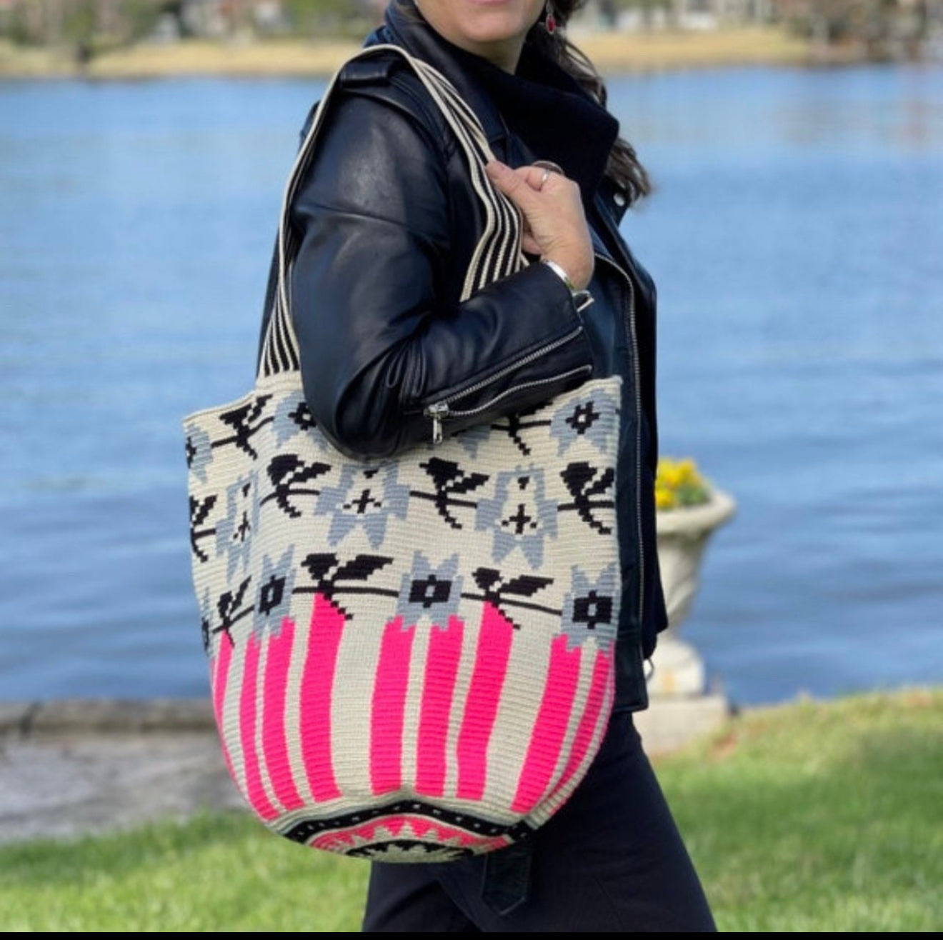 Costa Wayuu Oversized Crochet Tote Bag , Floral and stripes design. Handmade - CostaWayuuShop