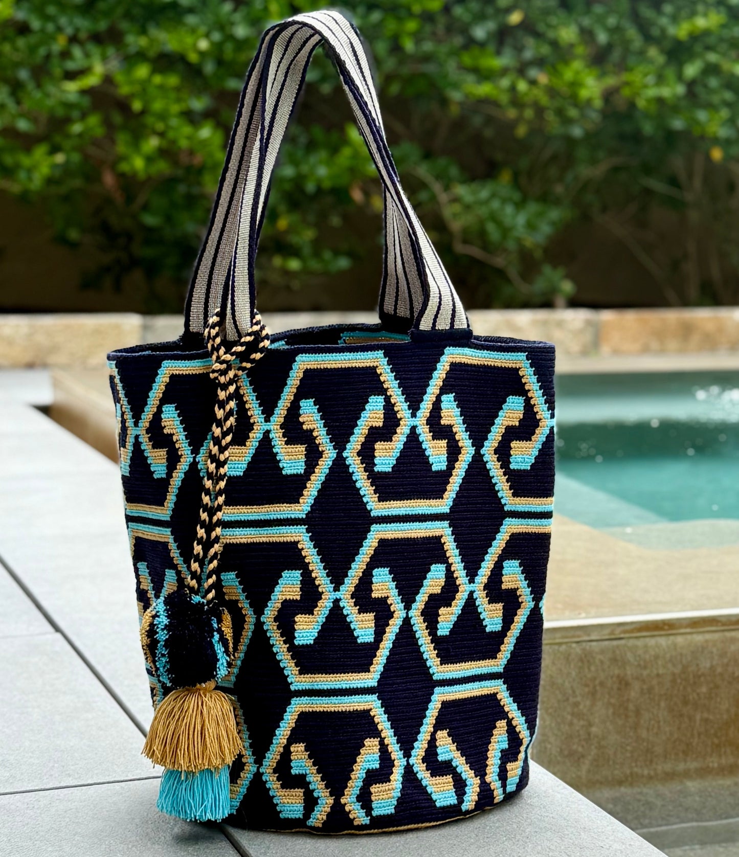 Costa Wayuu Oversized Tote, Extra Large Shopper Bag. - CostaWayuuShop