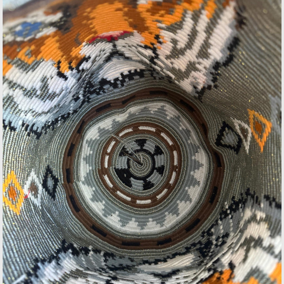 Costa Wayuu Single Thread-Luxury Handwoven Bag-Silver Metallic Tiger design - CostaWayuuShop