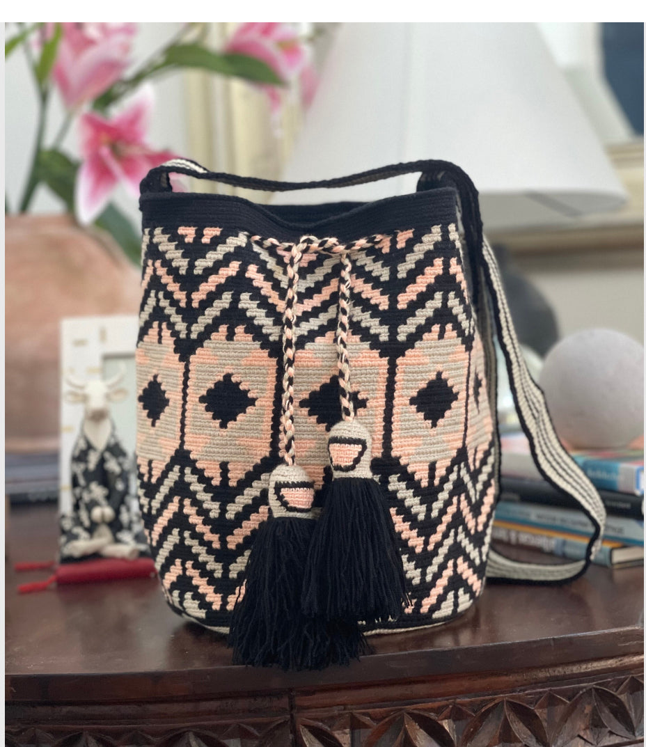 Costa Wayuu Large Handmade Wayuu Crossbody Bag – Boho Tribal Design - CostaWayuuShop