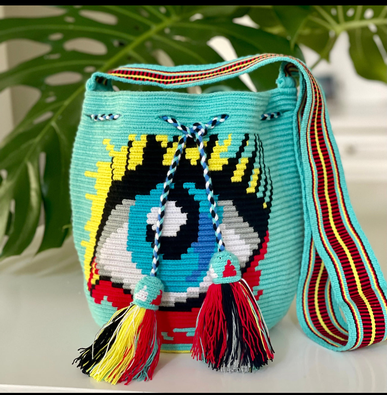Costa Wayuu Bold Evil Eye Clutch – Crochet-Handmade in Colombia. - CostaWayuuShop