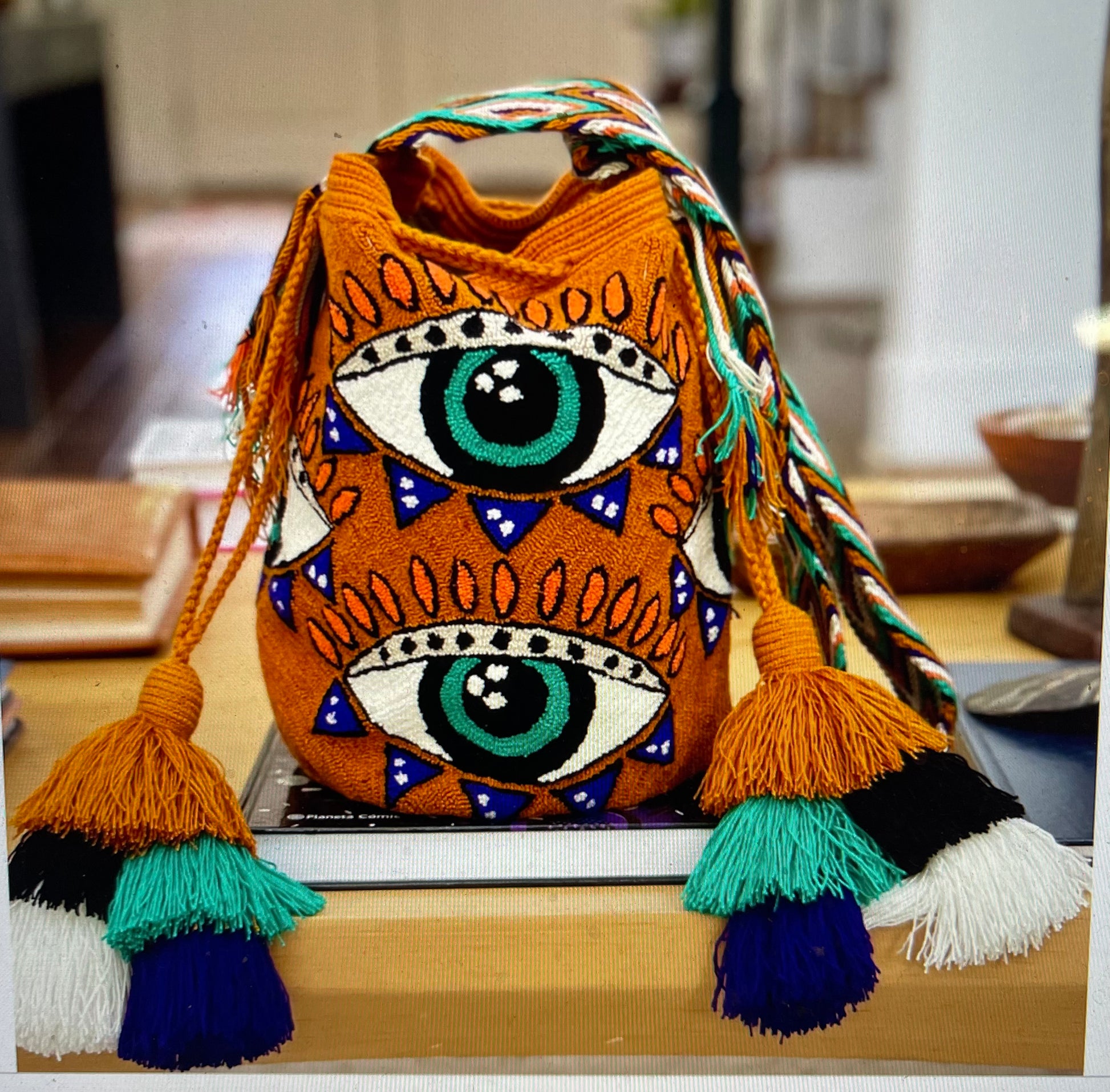 Costa Wayuu-Medium Handmade Wayuu Eye Bag – Puyado Punch Needle Style - CostaWayuuShop