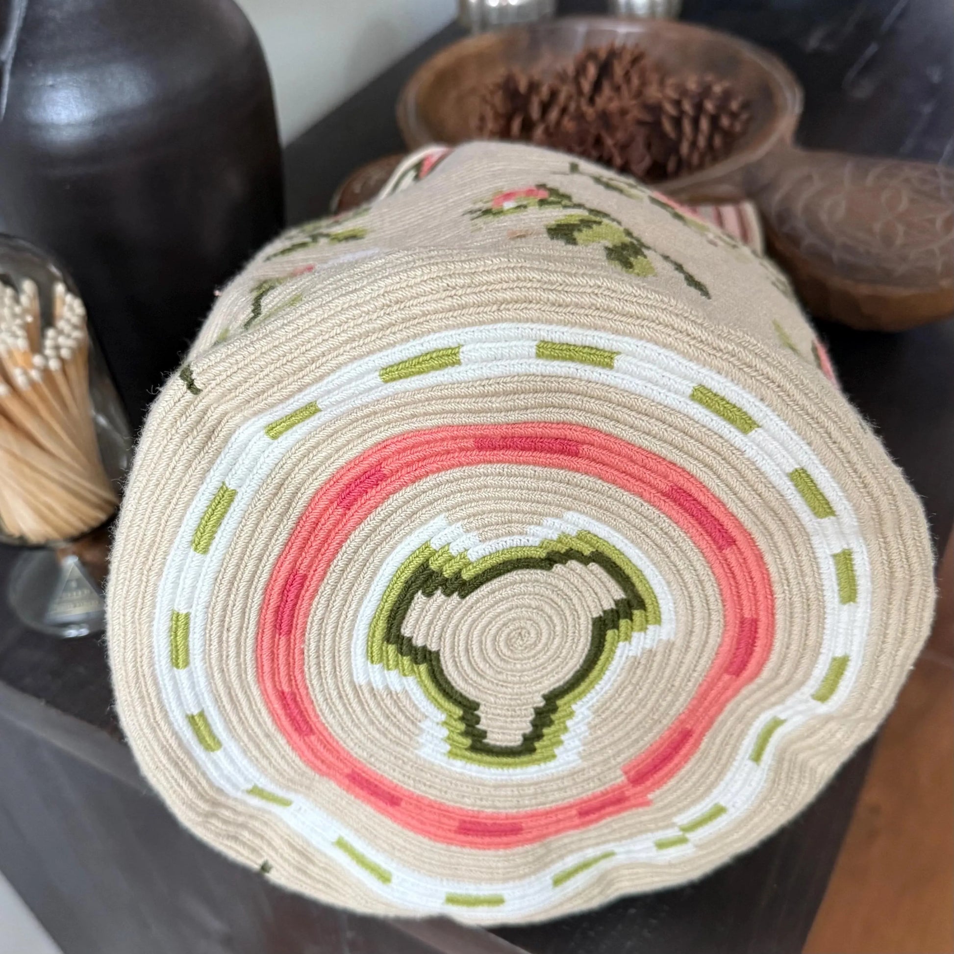 Costa Wayuu Single-Thread Crochet Crossbody- Roses Motif - CostaWayuuShop