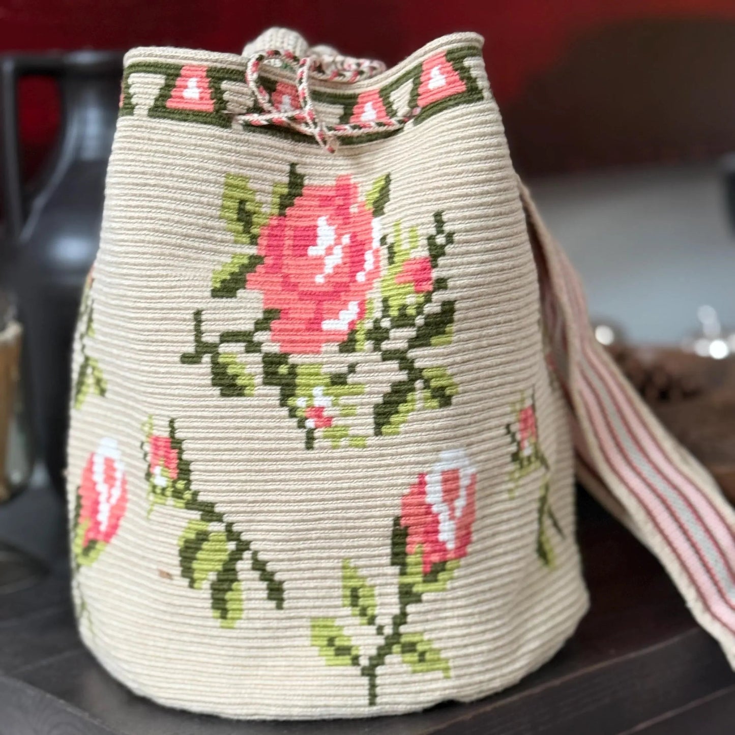 Costa Wayuu Single-Thread Crochet Crossbody- Roses Motif - CostaWayuuShop