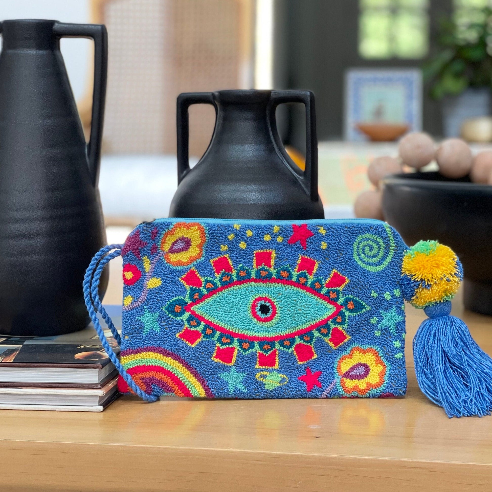 Costa Wayuu Handmade Eye Clutch Bag – Bold Statement Accessory - CostaWayuuShop