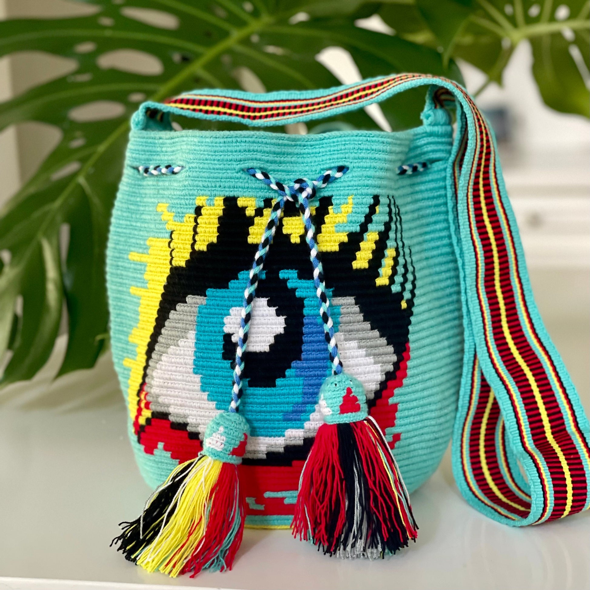 Costa Wayuu Bold Evil Eye Clutch – Crochet-Handmade in Colombia. - CostaWayuuShop