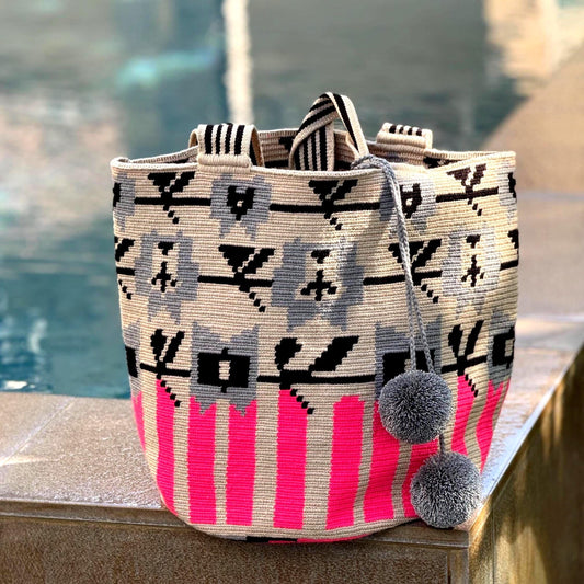 Costa Wayuu Oversized Crochet Tote Bag , Floral and stripes design. Handmade - CostaWayuuShop