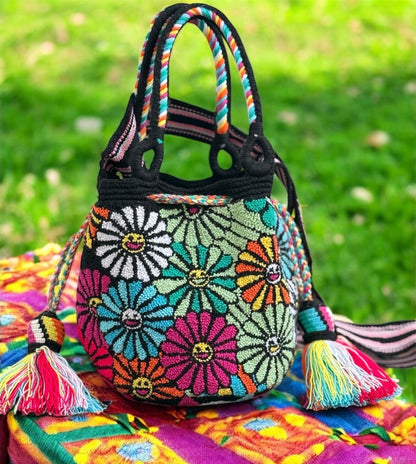 Costa Wayuu Medium Handmade Wayuu Flower Bag – Retro Hippie Style – Double Strap - CostaWayuuShop