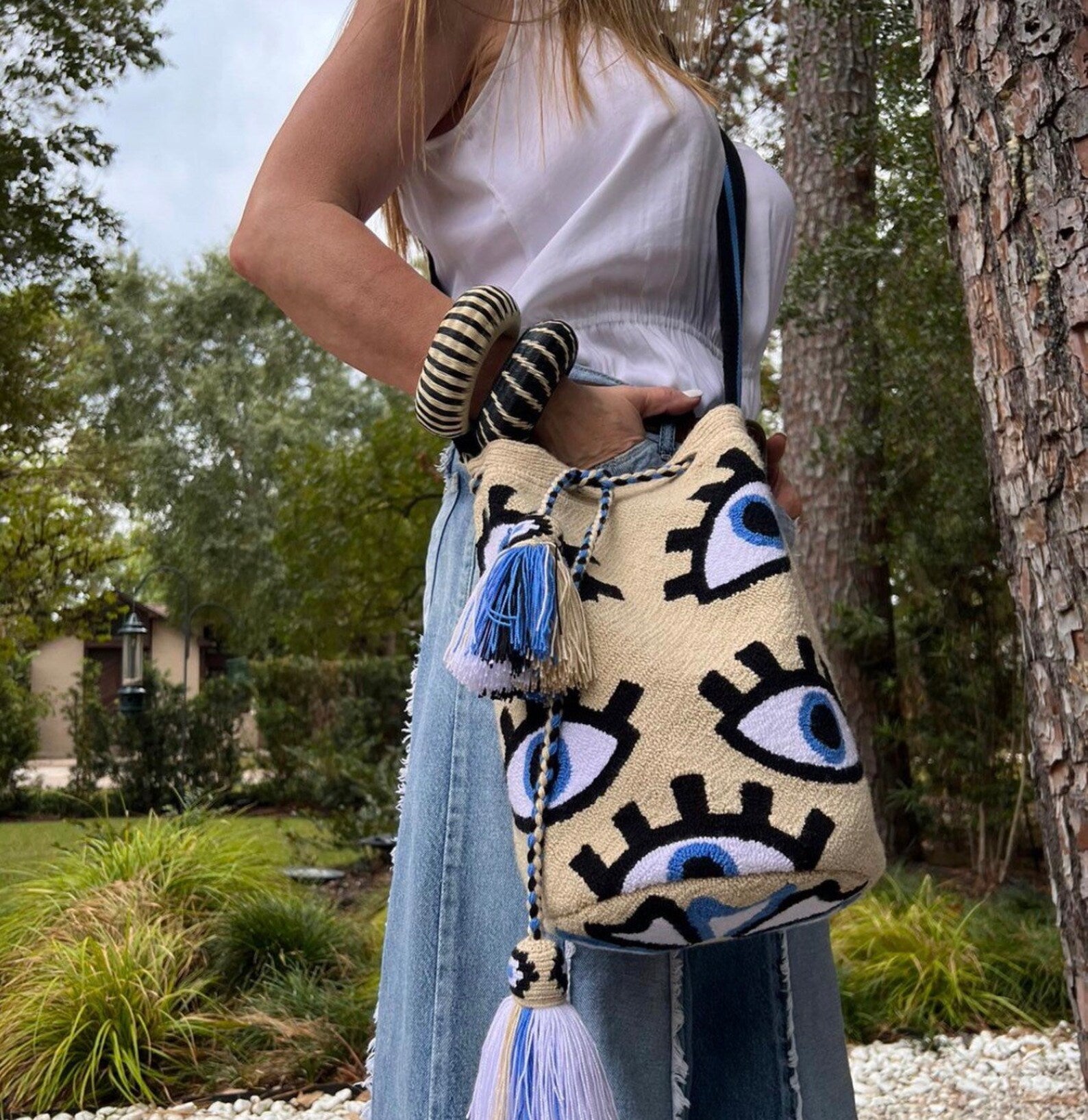 Costa Wayuu Large Handwoven Wayuu Bag – Eye Motif in Blue & Black - CostaWayuuShop