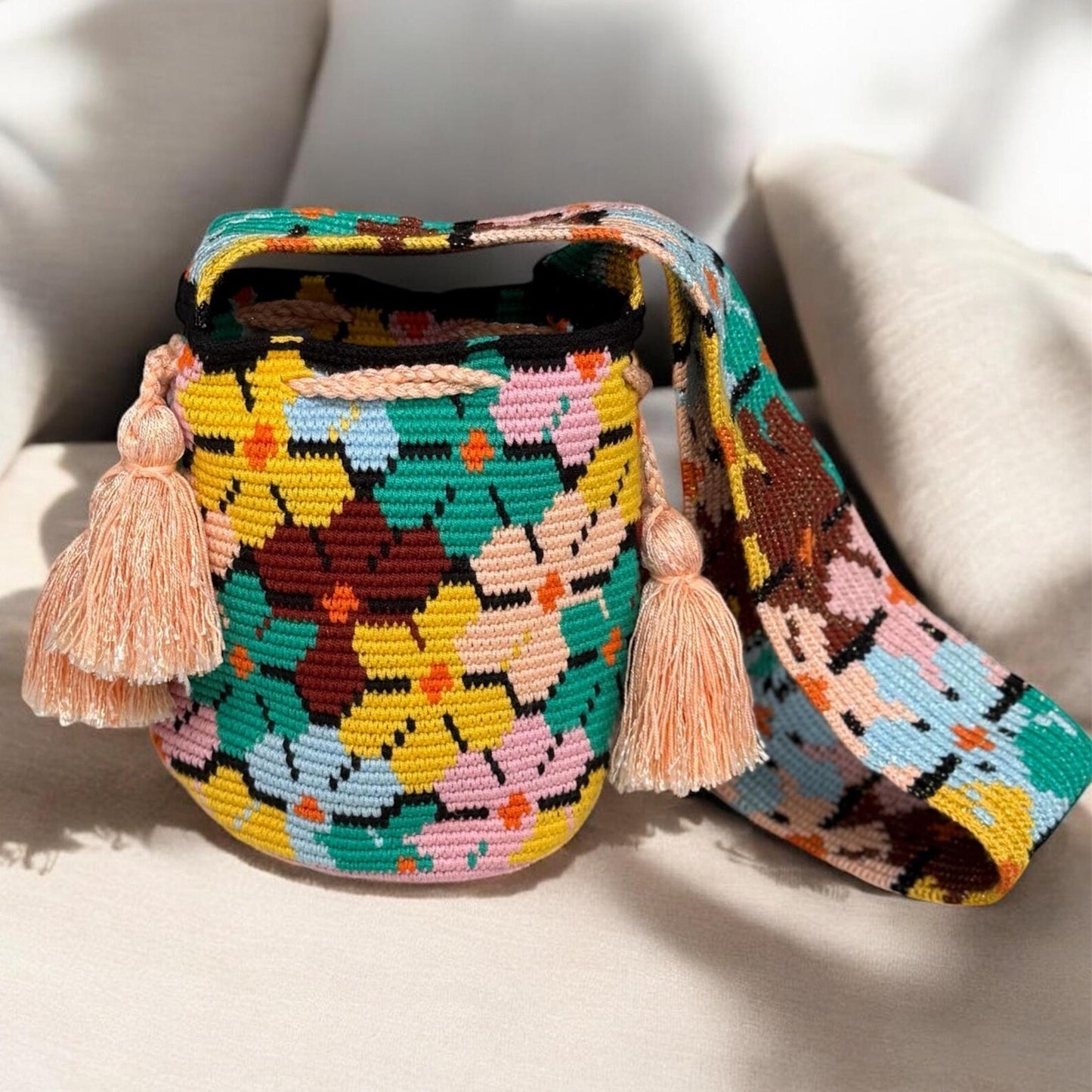 Costa Wayuu Wayuu Medium Sunlit Mosaic Shoulder Bag. - CostaWayuuShop