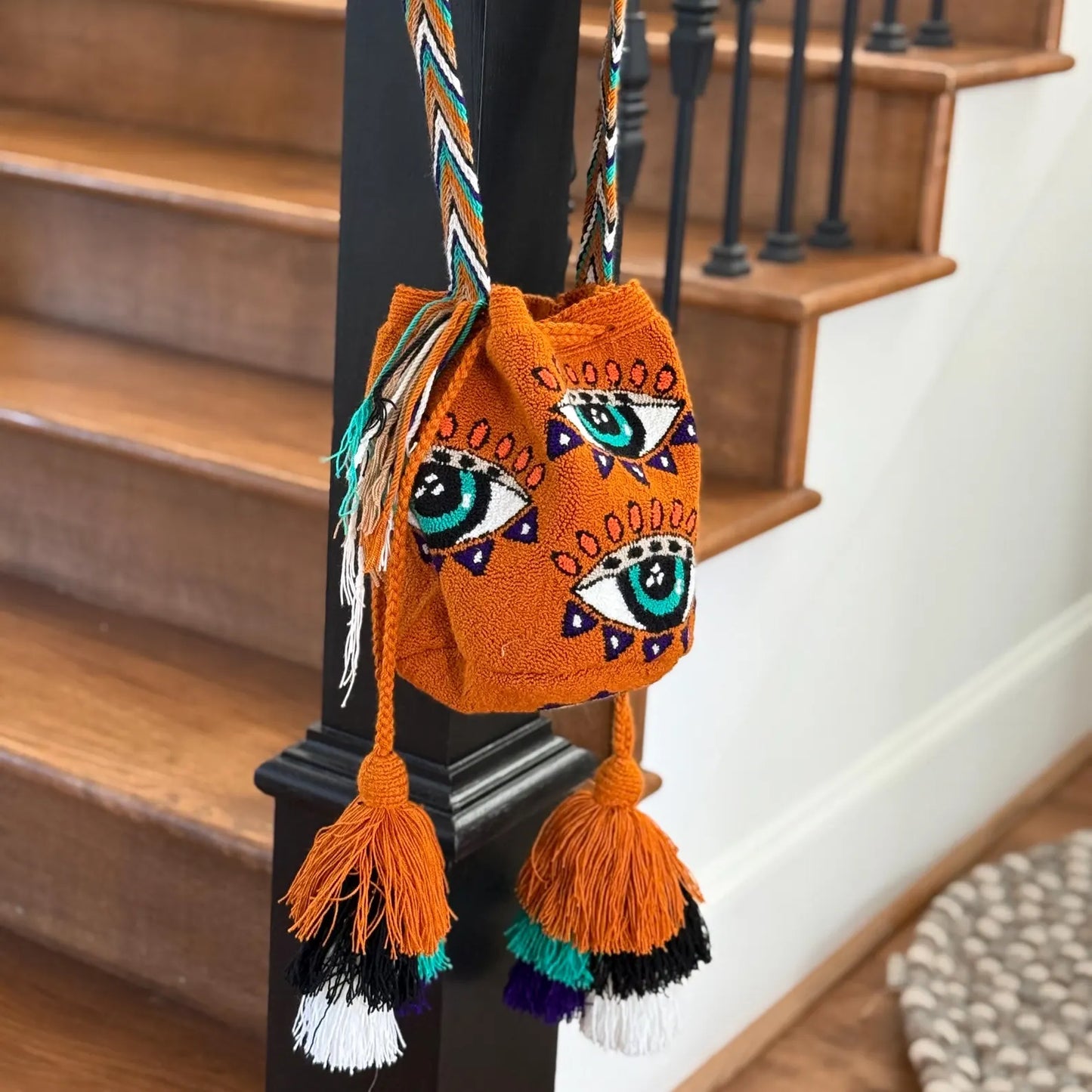 Costa Wayuu-Medium Handmade Wayuu Eye Bag – Puyado Punch Needle Style - CostaWayuuShop