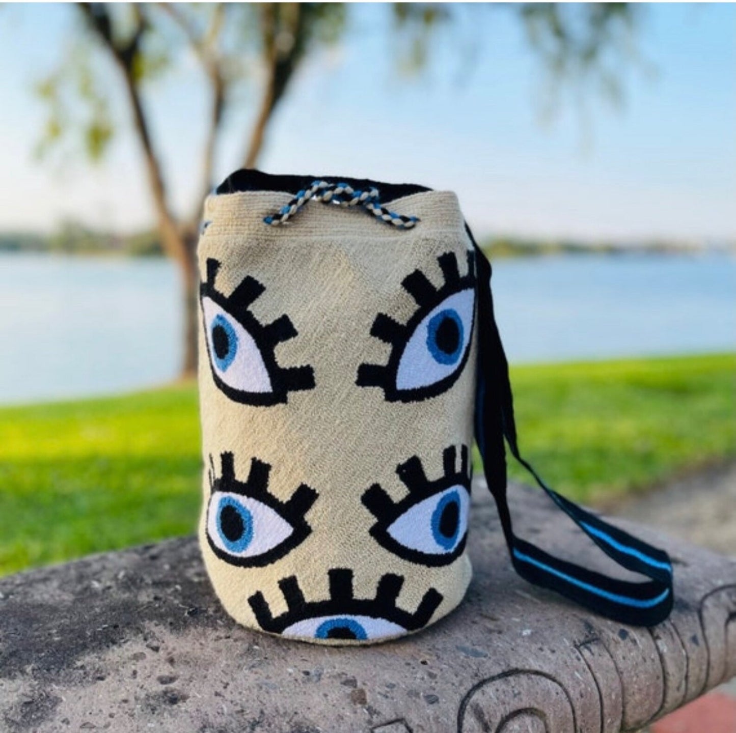 Costa Wayuu Large Handwoven Wayuu Bag – Eye Motif in Blue & Black - CostaWayuuShop