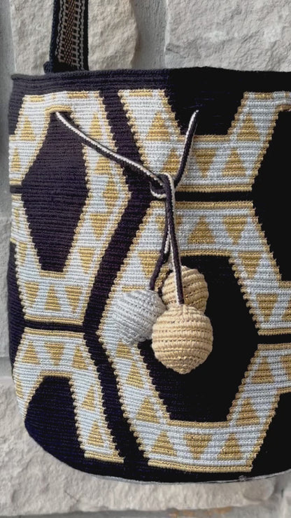 Costa Wayuu -Single Thread Crochet,- Elegant Metallic  Medium Wayuu Bag