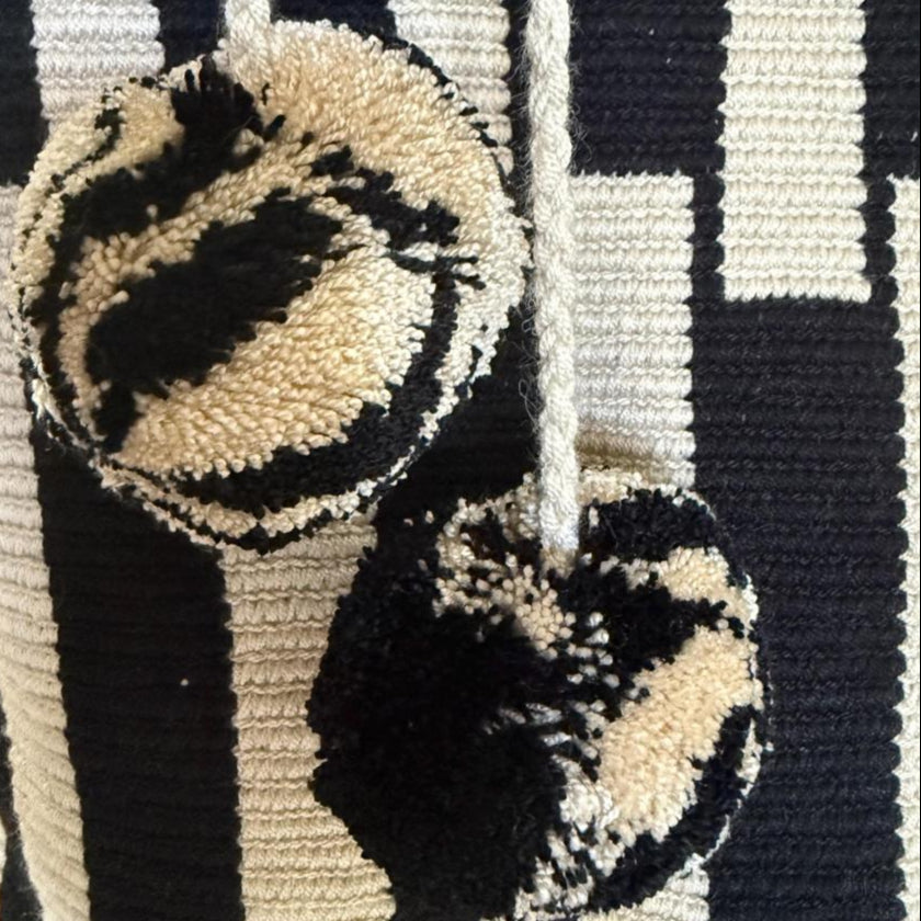 Costa Wayuu Oversized Black & White Crochet Beach Tote – Handwoven Wayuu Shopper Bag - CostaWayuuShop